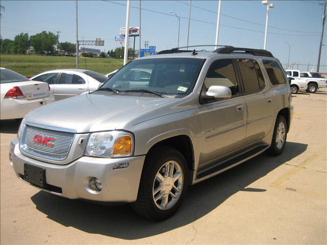 GMC Envoy XL 2006 photo 1