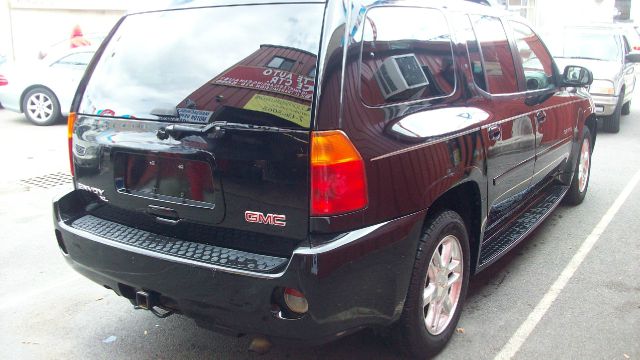 GMC Envoy XL 2006 photo 1