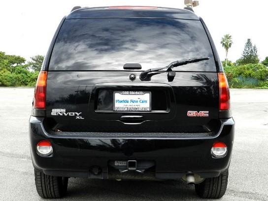 GMC Envoy XL 2006 photo 3