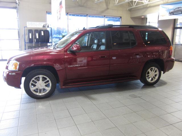 GMC Envoy XL 2006 photo 3
