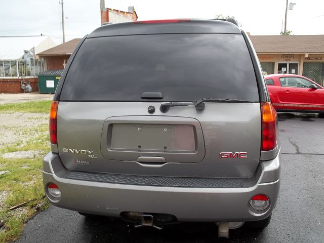 GMC Envoy XL 2006 photo 4