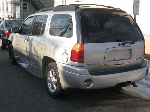 GMC Envoy XL 2006 photo 1