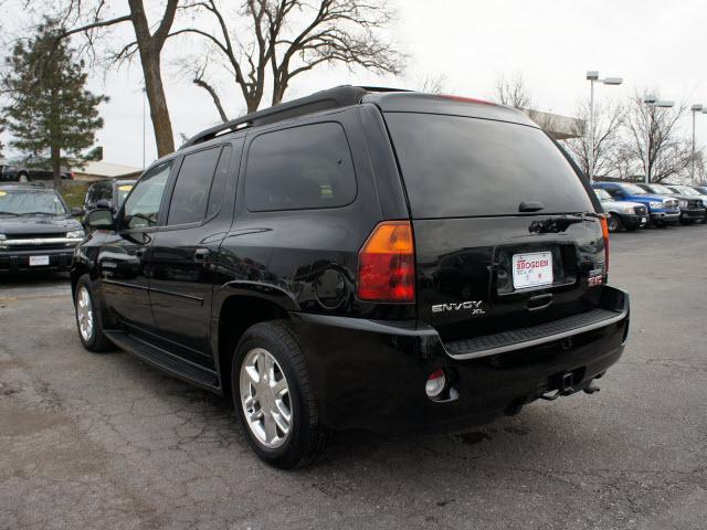 GMC Envoy XL 2006 photo 4