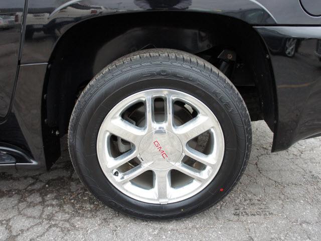 GMC Envoy XL 2006 photo 5