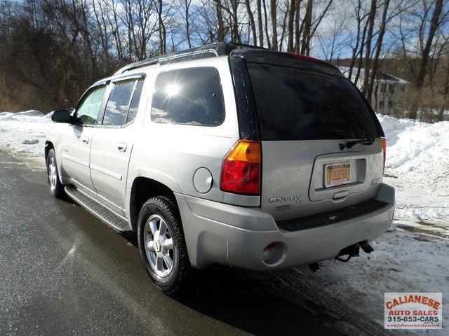 GMC Envoy XL 2006 photo 1