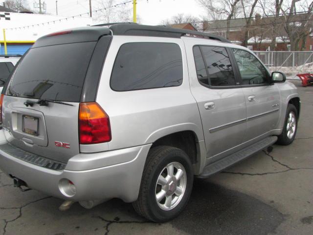 GMC Envoy XL 2006 photo 1