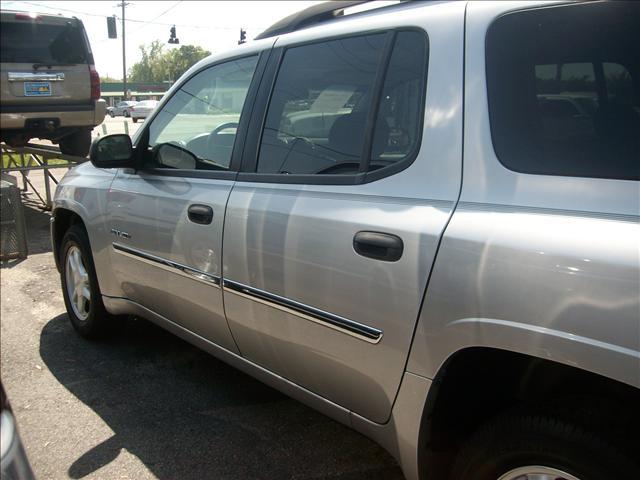 GMC Envoy XL 2006 photo 2