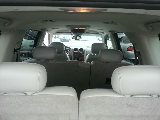GMC Envoy XL 2006 photo 3