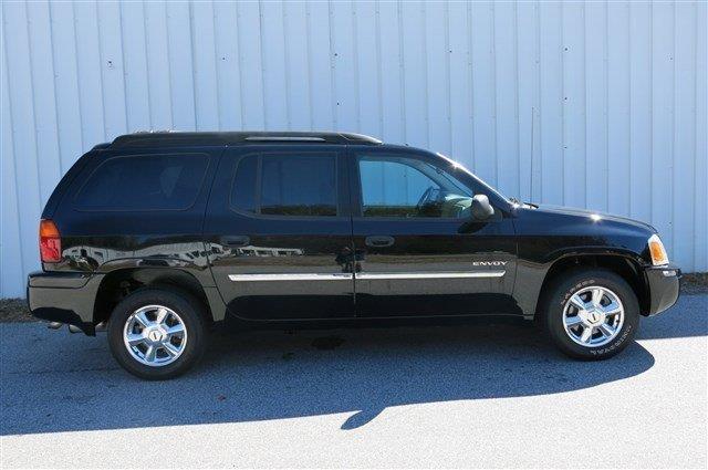 GMC Envoy XL 2006 photo 1