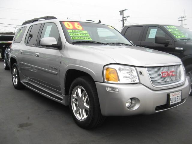 GMC Envoy XL EX Sedan 4D Sport Utility