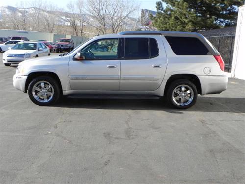 GMC Envoy XUV 2004 photo 3