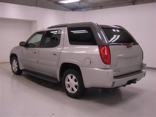 GMC Envoy XUV 2004 photo 2