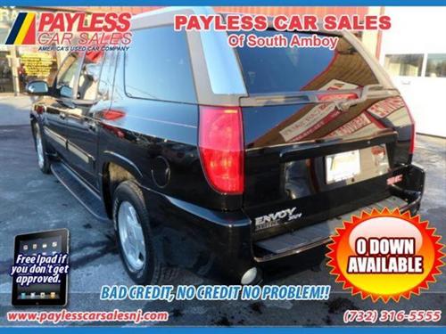 GMC Envoy XUV 2004 photo 1