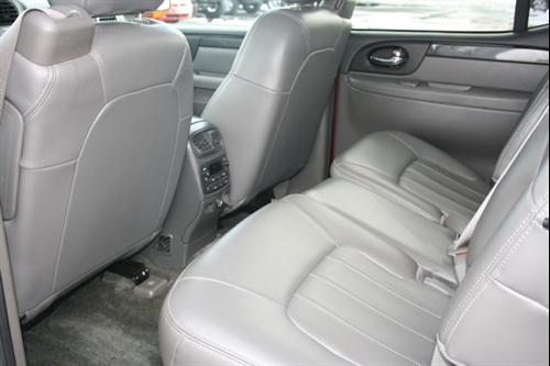 GMC Envoy XUV 2004 photo 5