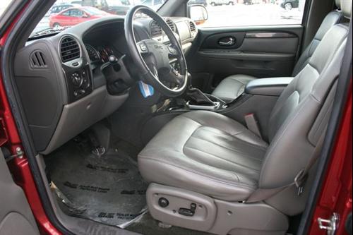 GMC Envoy XUV 2004 photo 1