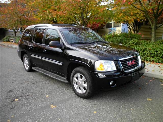 GMC Envoy XUV 2004 photo 3
