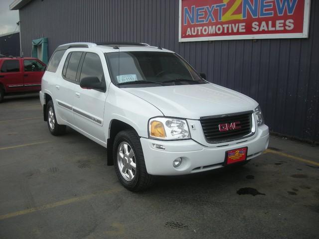 GMC Envoy XUV 2004 photo 1