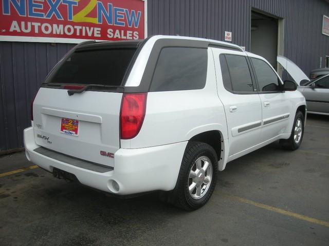 GMC Envoy XUV 2004 photo 4