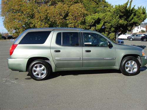 GMC Envoy XUV 2004 photo 1