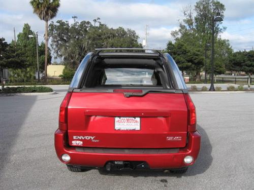 GMC Envoy XUV 2004 photo 3