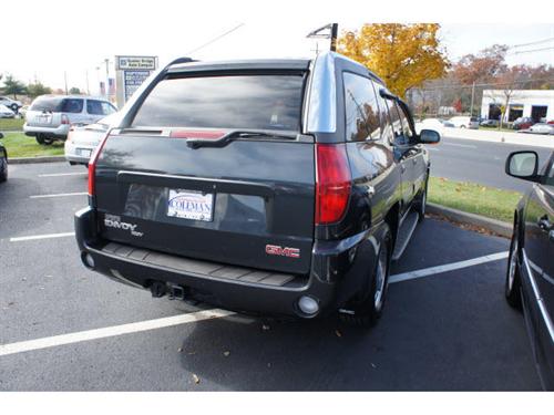 GMC Envoy XUV 2004 photo 1