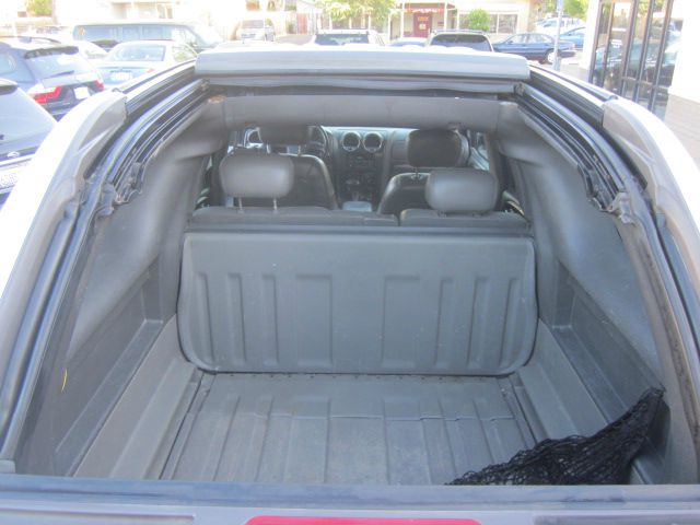GMC Envoy XUV 2004 photo 3