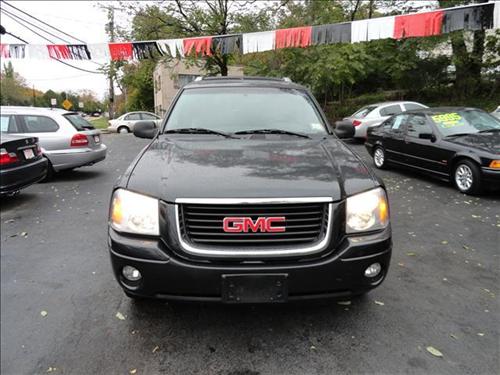 GMC Envoy XUV 2004 photo 1