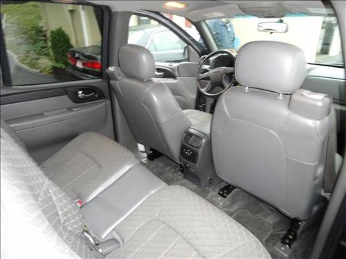 GMC Envoy XUV 2004 photo 5