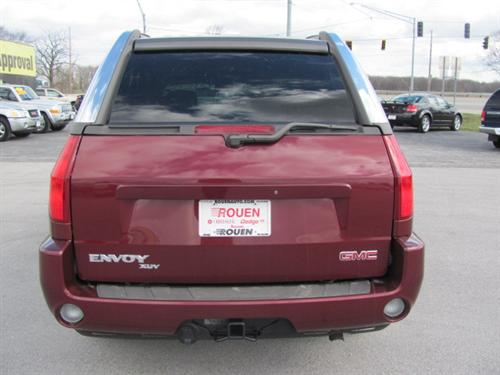GMC Envoy XUV 2004 photo 5