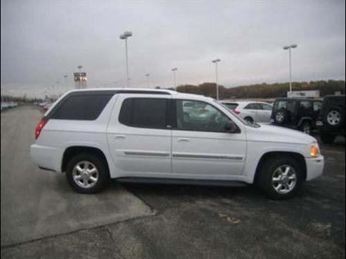 GMC Envoy XUV 2004 photo 3