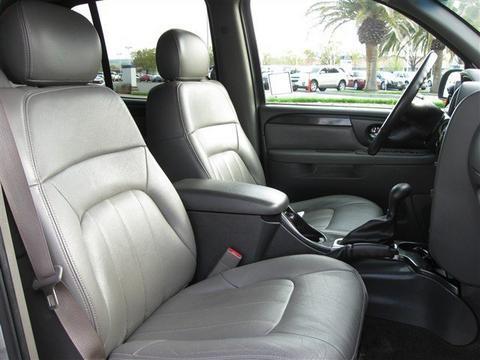 GMC Envoy XUV 2004 photo 5
