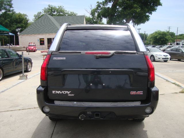 GMC Envoy XUV Sport 1500 4X4 SUV