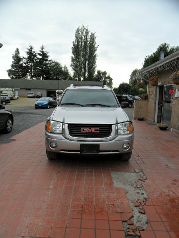 GMC Envoy XUV 2004 photo 3