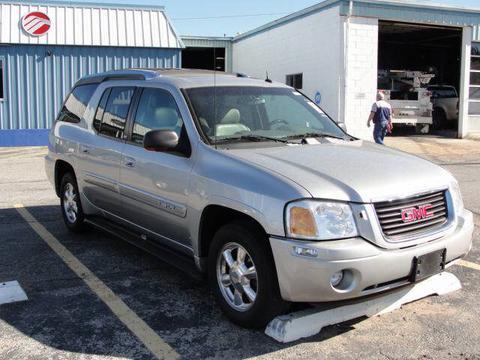 GMC Envoy XUV 2004 photo 5