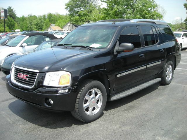GMC Envoy XUV 2004 photo 12