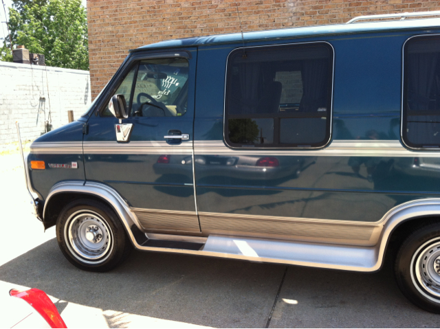 GMC G2500 Rally 1993 photo 1