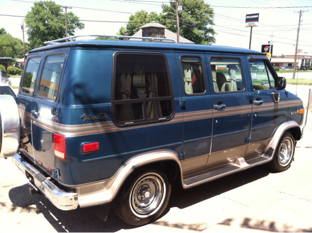 GMC G2500 Rally 1993 photo 4