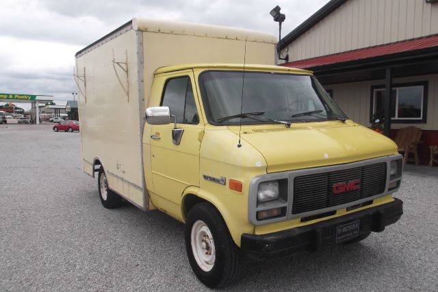 GMC G3500 Vandura 1995 photo 2