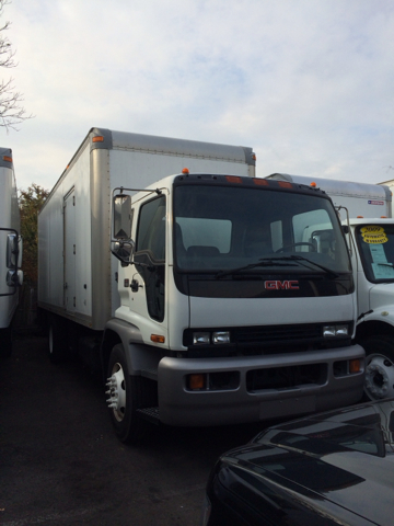 GMC Isuzu 2014 photo 2