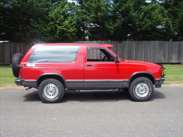 GMC Jimmy 1991 photo 2