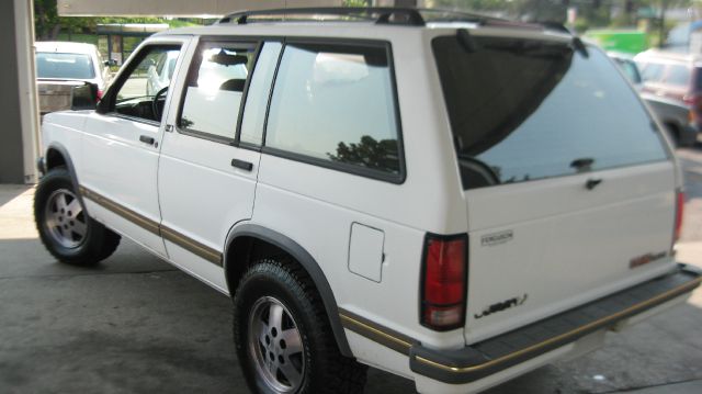 GMC Jimmy 1994 photo 2