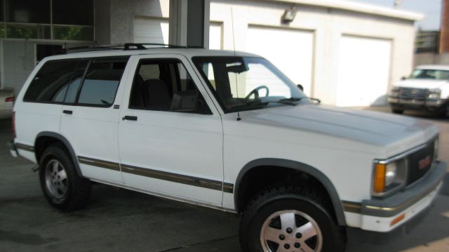 GMC Jimmy 1994 photo 3