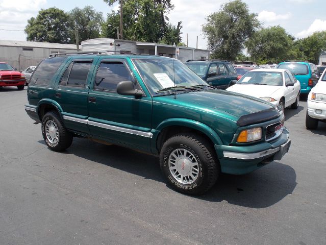 GMC Jimmy 1997 photo 3