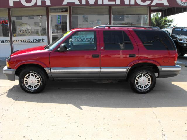 GMC Jimmy 1997 photo 2
