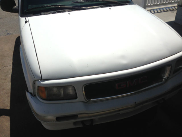 GMC Jimmy 1997 photo 3