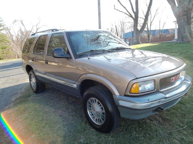 GMC Jimmy 1997 photo 1