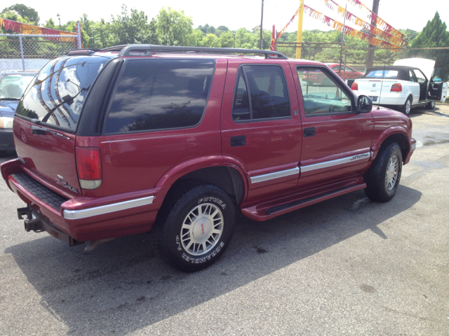 GMC Jimmy 1997 photo 1