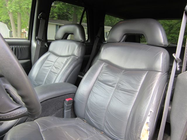 GMC Jimmy 1500 SLT 4X4 SUV