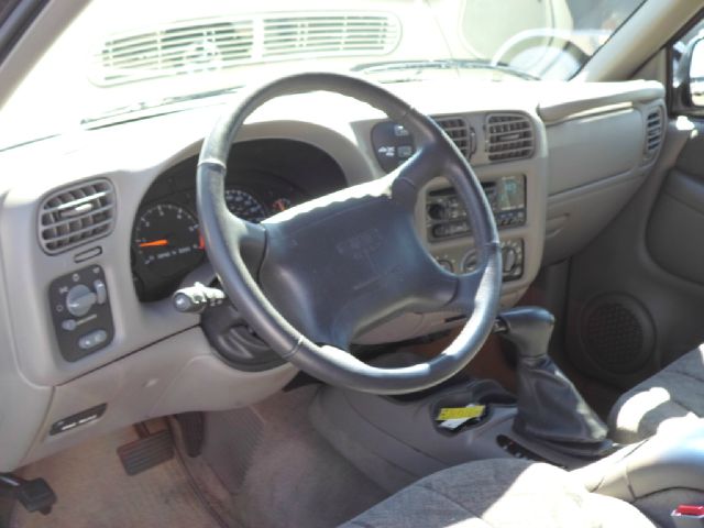 GMC Jimmy W/ CD, MP3, And Auxiliary Audio Jack SUV