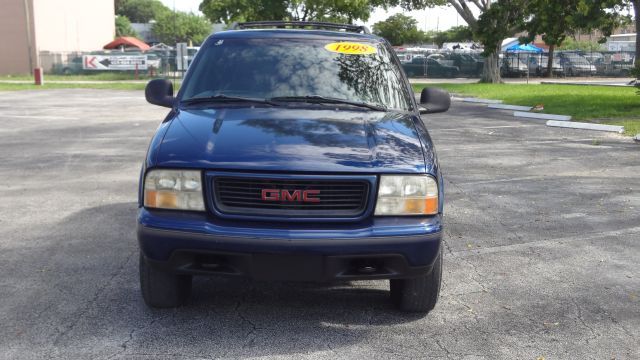 GMC Jimmy 1998 photo 2